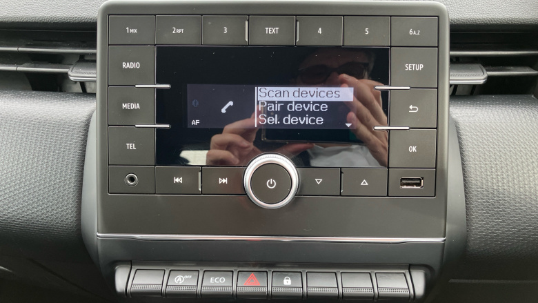 Renault Clio 1.0 TCe 100 Play 5dr Petrol Hatchback